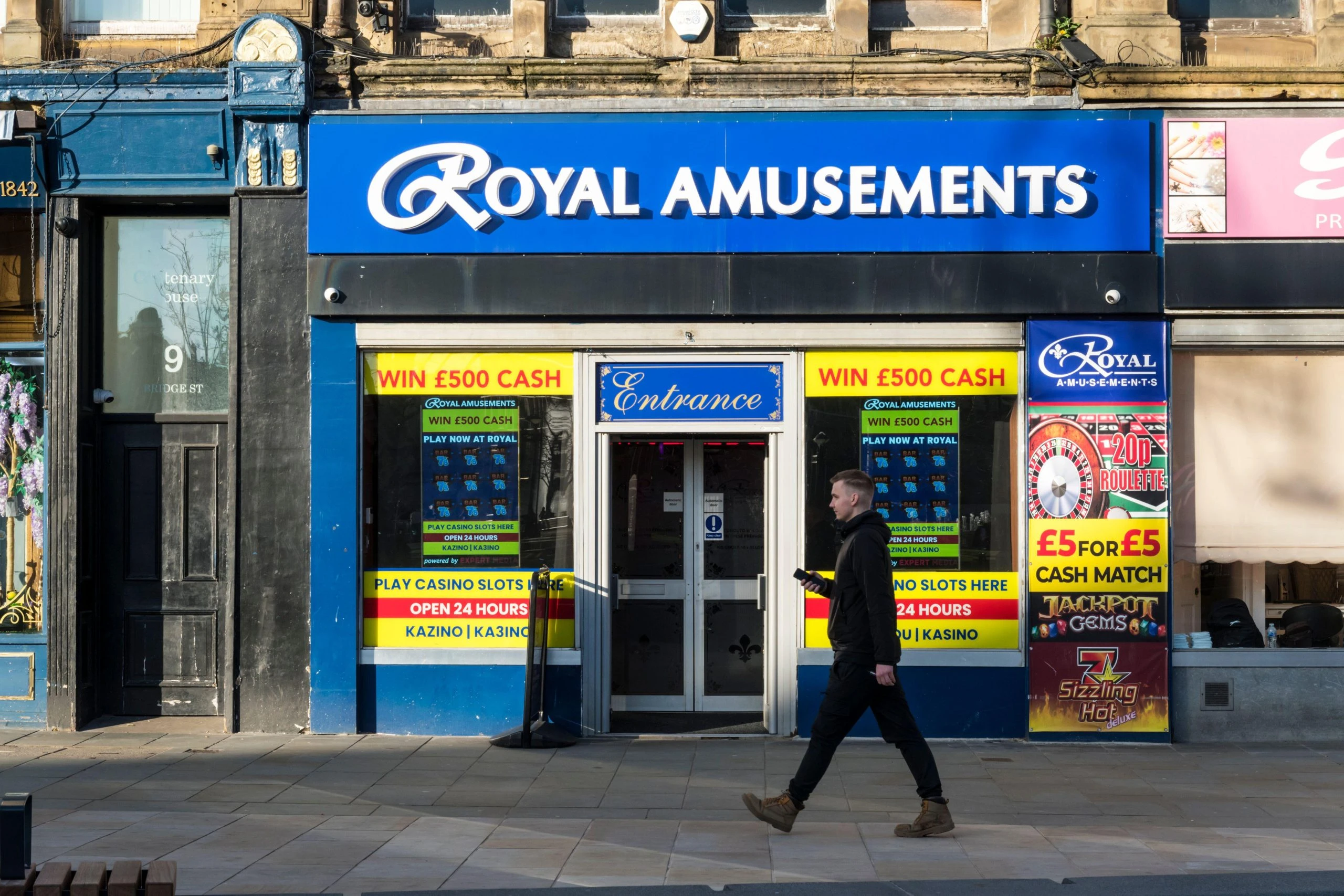 SHOCKING £150,000 FINE: What It Means for YOUR Canadian Casino Wins!