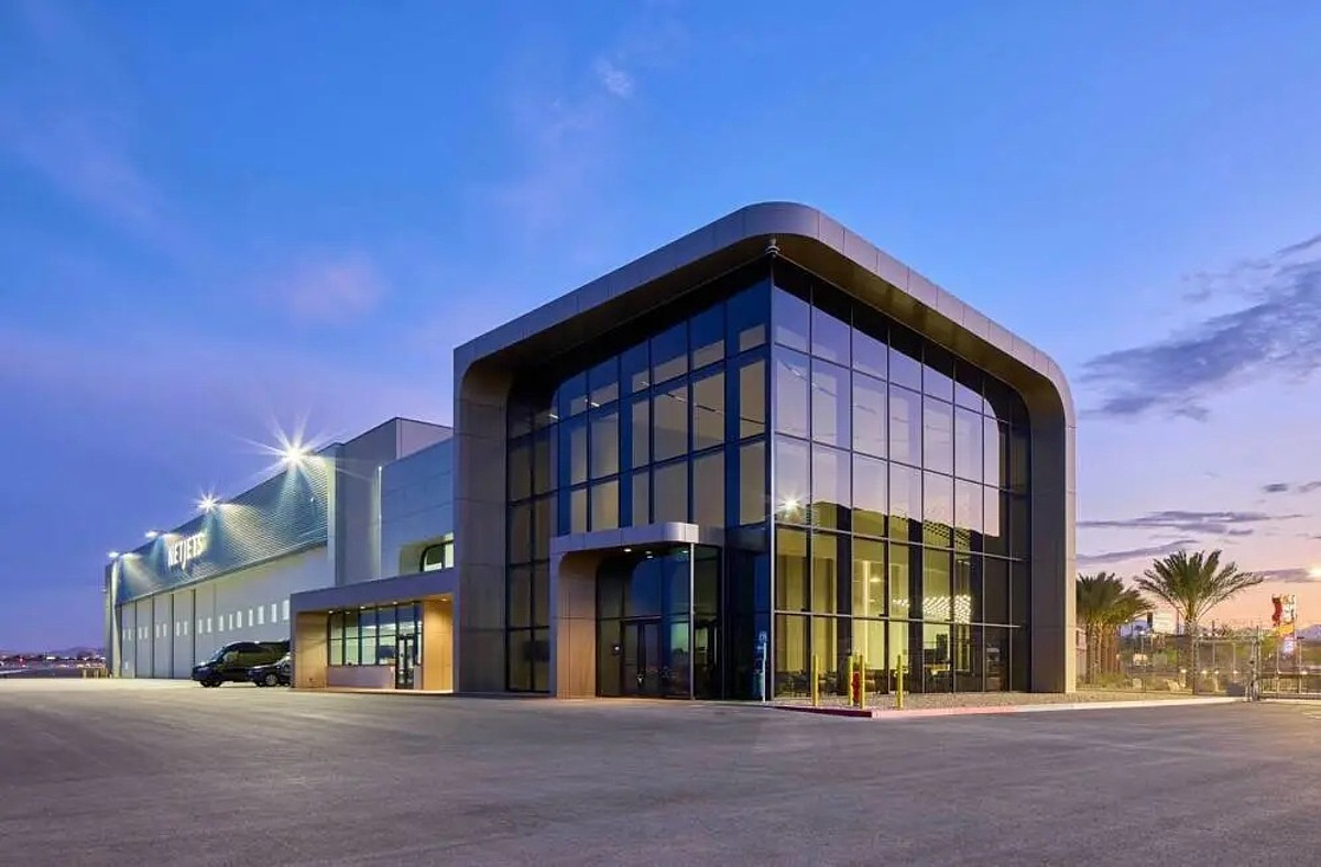LAS VEGAS EXCLUSIVE: Private Jet Hub OPENS, What it Means for Canadian High Rollers!